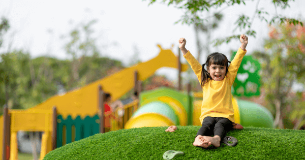 The Benefits of Green Outdoor Play Areas for kids